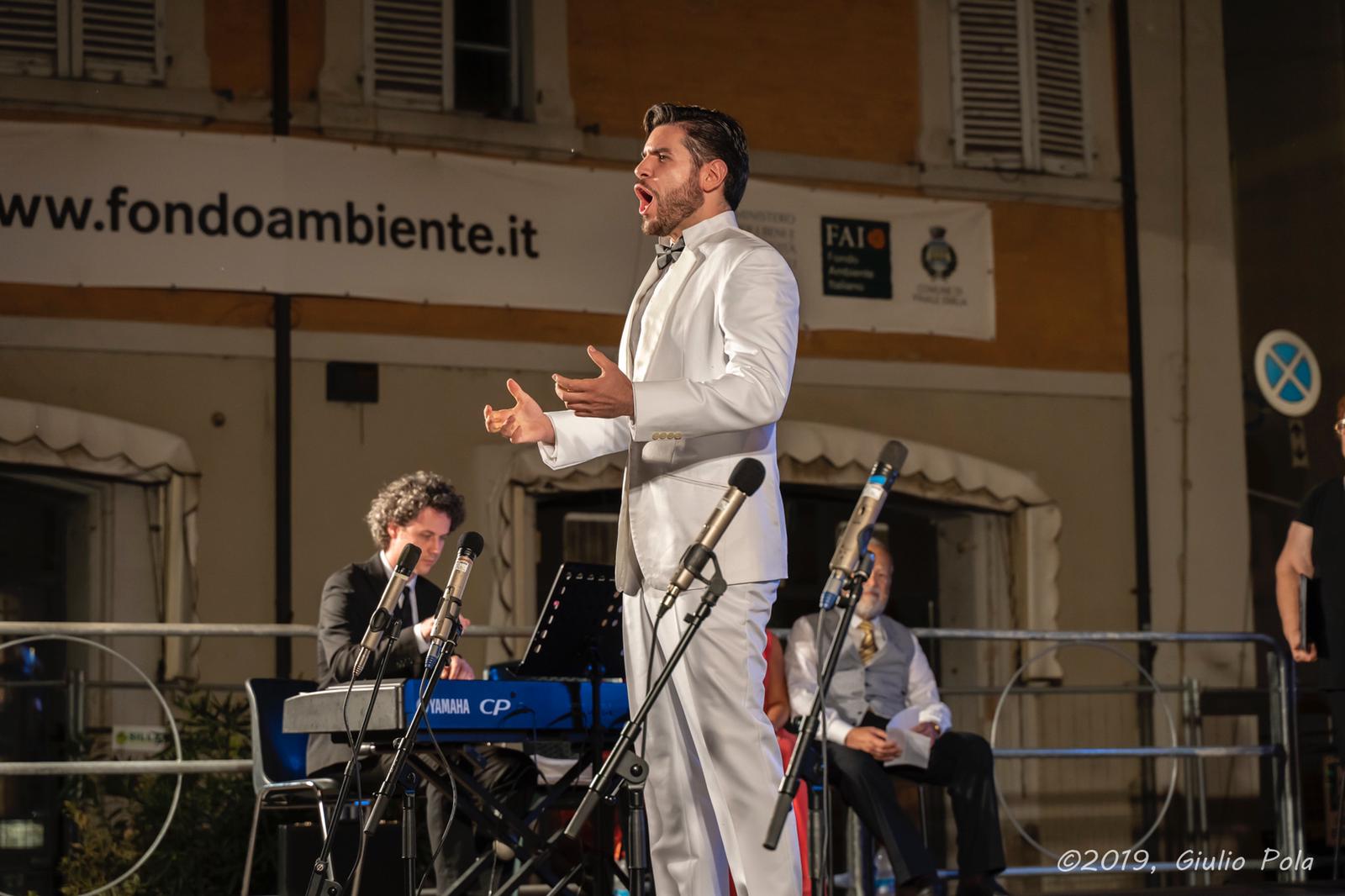 La vida de Reinaldo Droz: «Nunca pensé en llegar a ser un cantante de ópera»