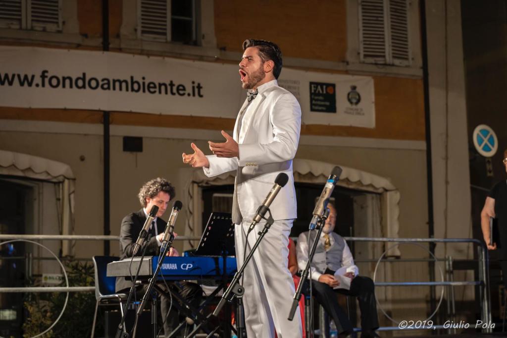 La vida de Reinaldo Droz: «Nunca pensé en llegar a ser un cantante de ópera»