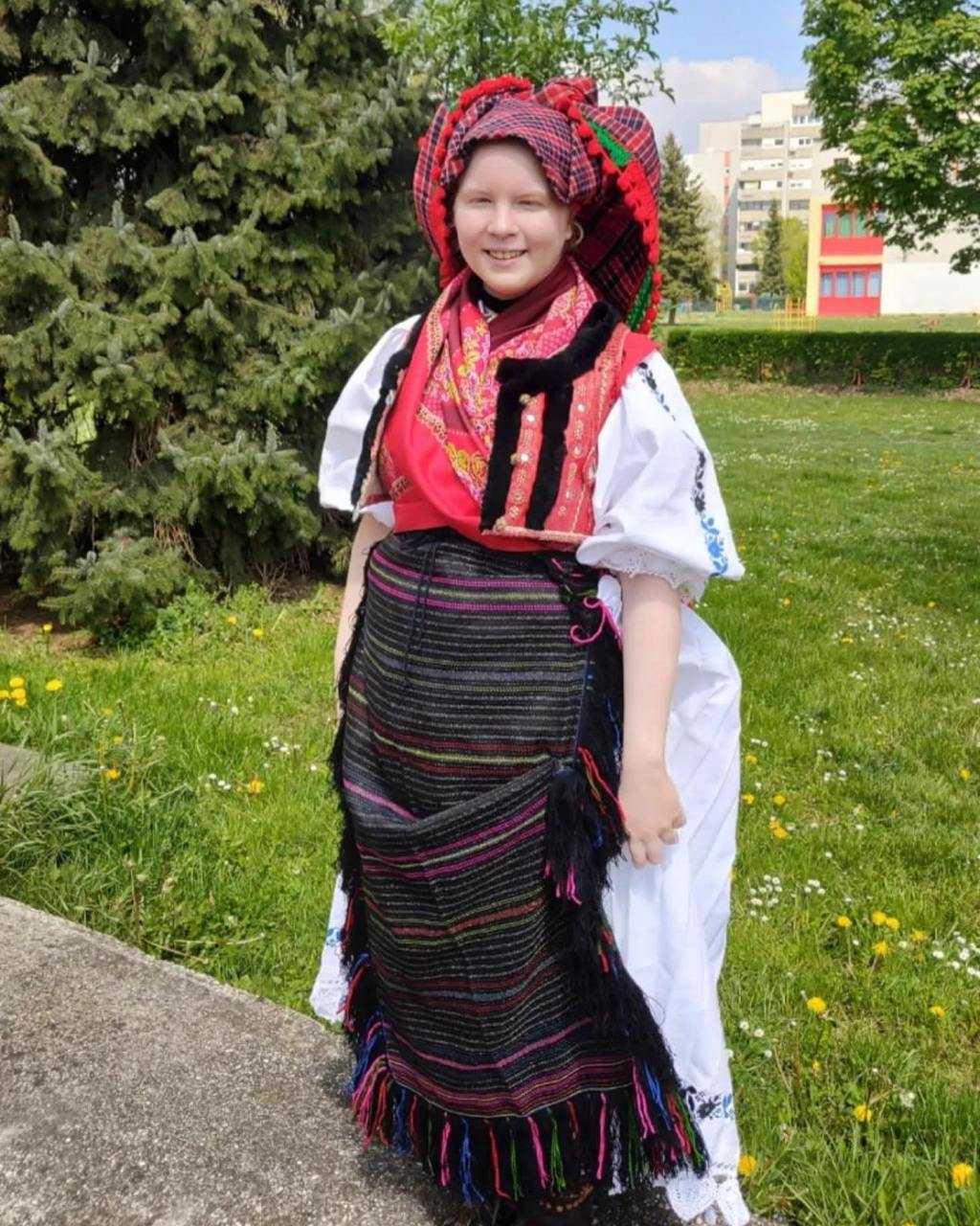 Joven venezolana participa en el concurso de trajes típicos de Croacia